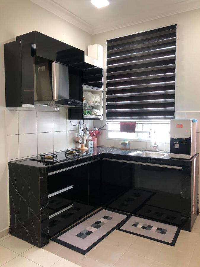 Seroja Homestay ملقا المظهر الخارجي الصورة